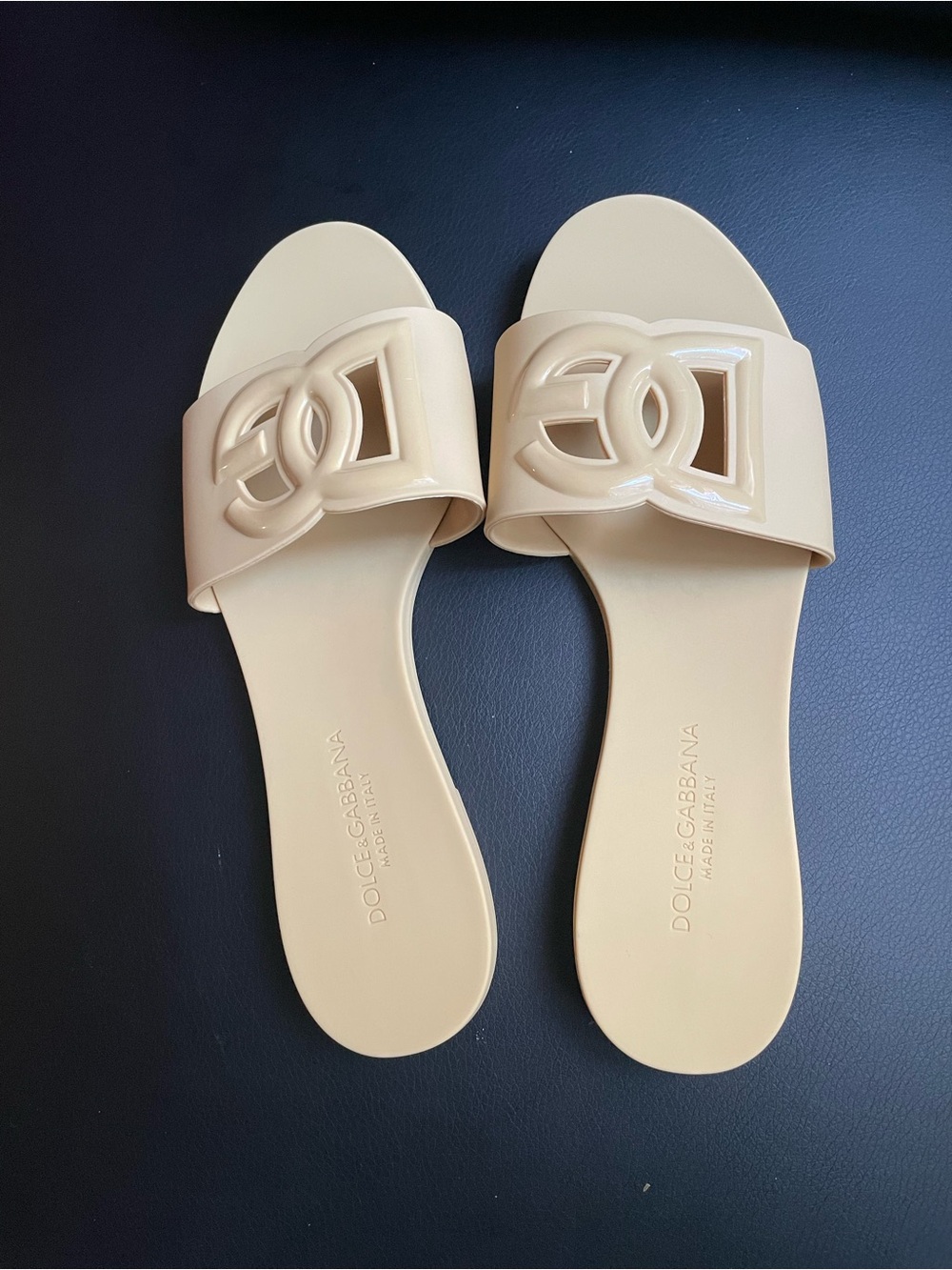 Dolce & Gabbana Beige Patent Logo Slide Sandals - Women